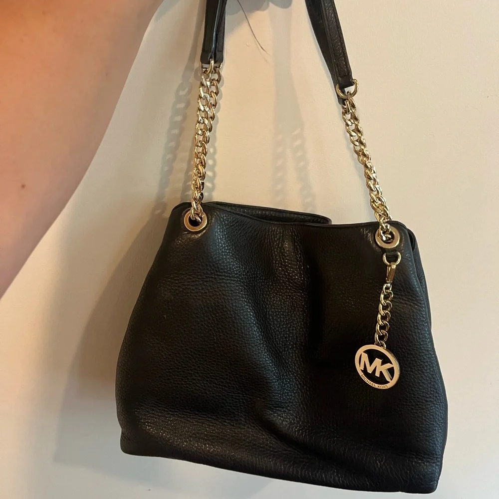 Michael Kors Jet Set Chain shoulder tote